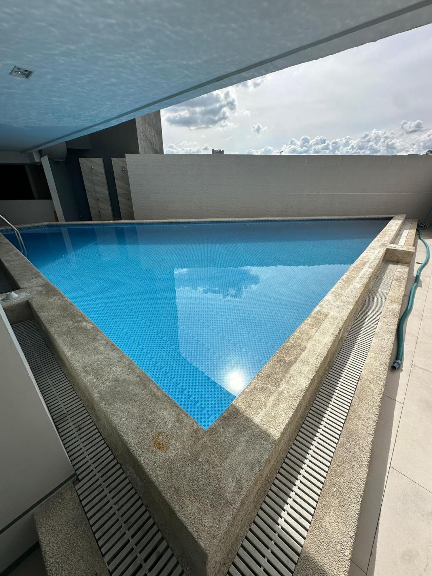 Modern & Comfy Studio - Steps From Ayala Mall, Cebu City Eksteriør billede
