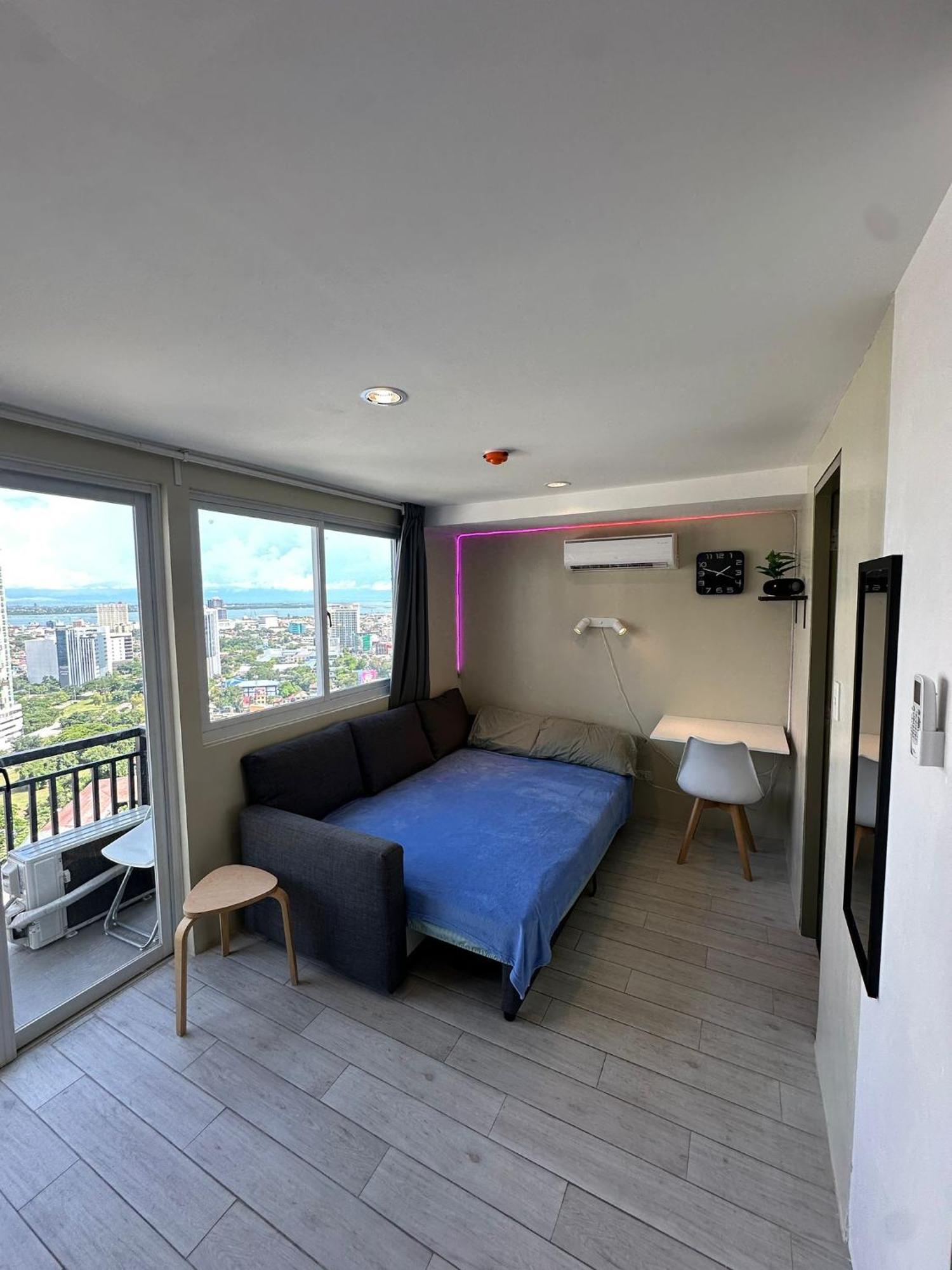 Modern & Comfy Studio - Steps From Ayala Mall, Cebu City Eksteriør billede