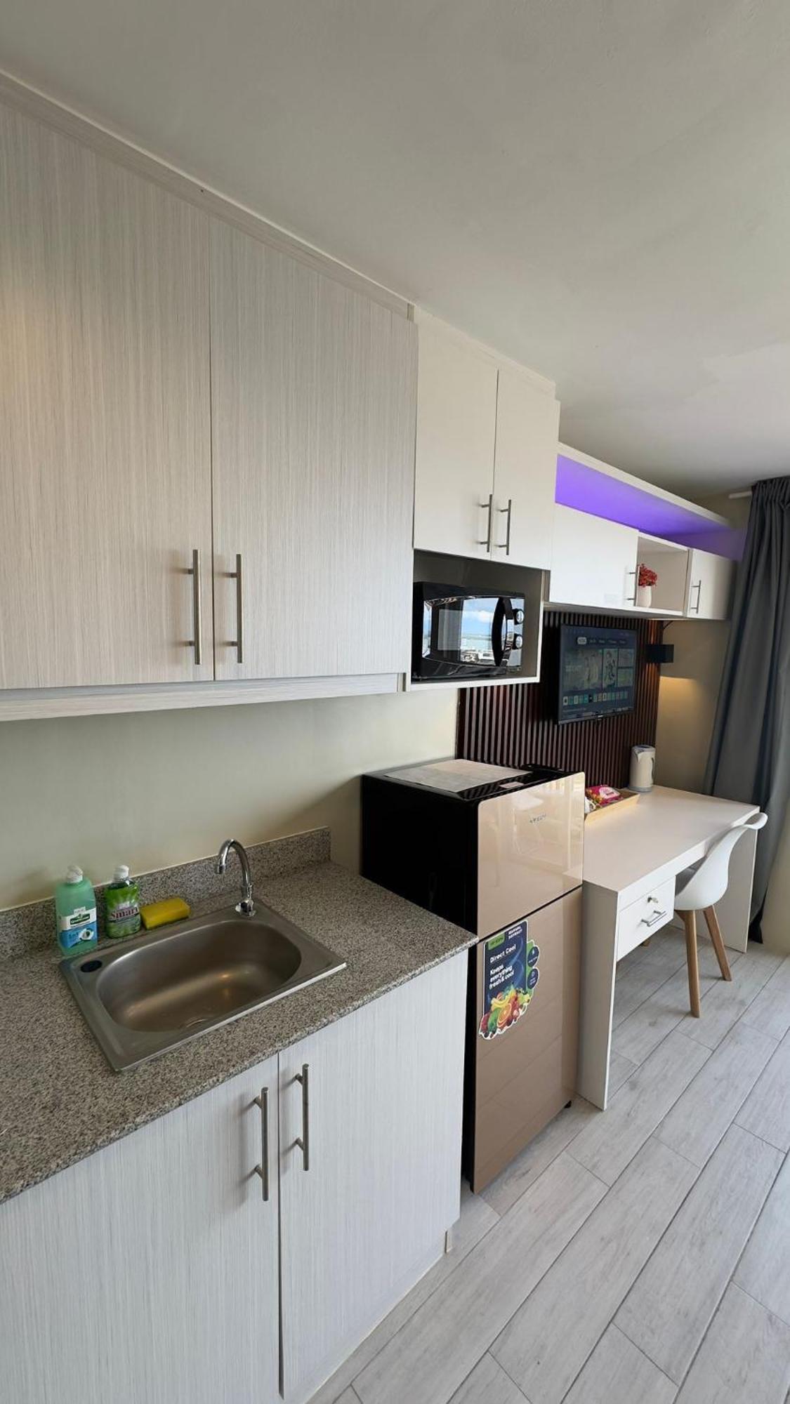 Modern & Comfy Studio - Steps From Ayala Mall, Cebu City Eksteriør billede